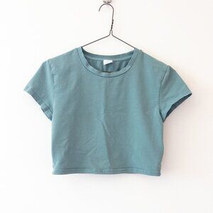 Aritzia TNA Ortiz T-shirt in Teal, Size Medium